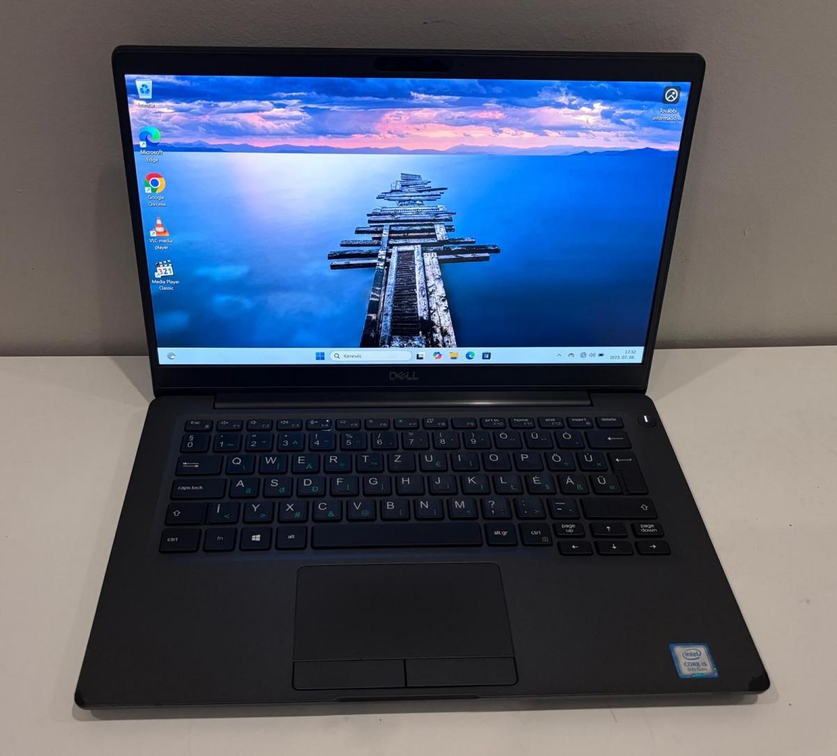 Dell Latitude 7300